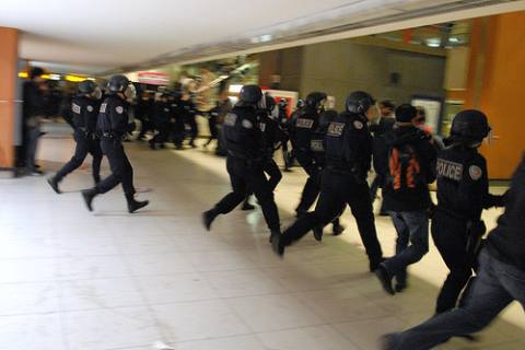 Riots in Gare du Nord in Paris, 27th of March 2007